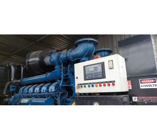 Máy phát điện cũ Perkins 1500 Kva